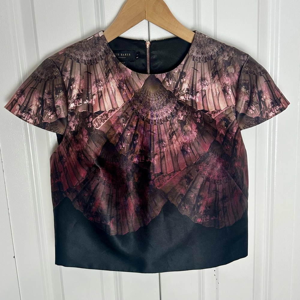 Ted Baker Black Ombré Fan Print Crop Top